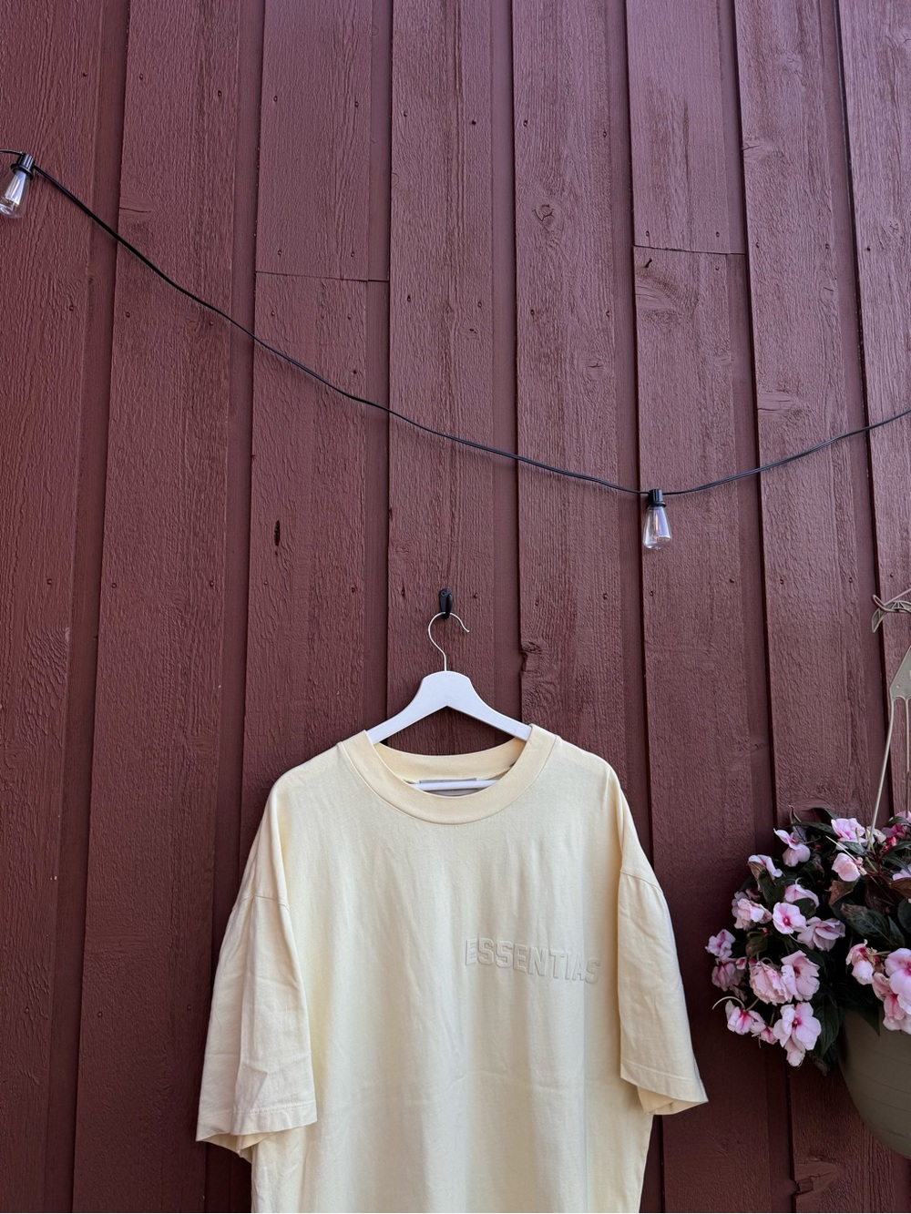 Fear of God Essentials Tee Cream / Butter Yellow Size XL